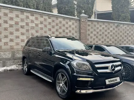 Mercedes-Benz GL 400 2015 года за 21 000 000 тг. в Алматы