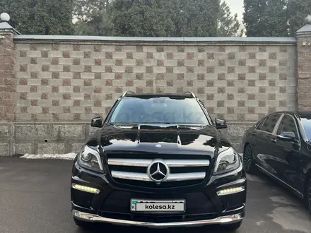 Mercedes-Benz GL 400 2015 года за 21 000 000 тг. в Алматы – фото 2