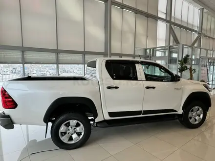 Toyota Hilux Comfort 2023 года за 22 800 000 тг. в Актау – фото 8