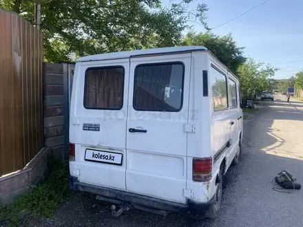 Mercedes-Benz MB 100 1993 годаүшін800 000 тг. в Алматы – фото 2