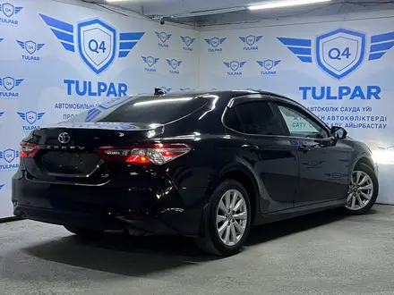 Toyota Camry 2019 года за 12 450 000 тг. в Шымкент – фото 3