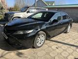 Toyota Camry 2019 года за 10 500 000 тг. в Шу – фото 2