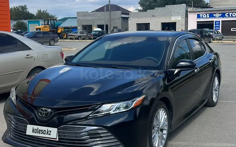 Toyota Camry 2018 годаүшін10 000 000 тг. в Актобе