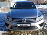 Volkswagen Touareg 2015 годаfor15 000 000 тг. в Актобе