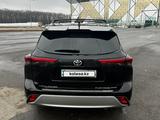 Toyota Highlander 2021 года за 29 400 000 тг. в Костанай – фото 2