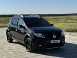 Renault Sandero Stepway 2018 годаfor5 800 000 тг. в Атырау – фото 2