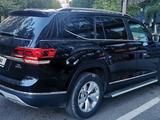 Volkswagen Teramont 2018 года за 15 000 000 тг. в Алматы – фото 2