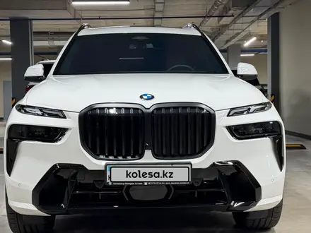 BMW X7 2025 года за 71 000 000 тг. в Астана