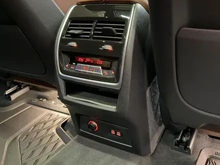 BMW X7 2025 года за 71 000 000 тг. в Астана – фото 12