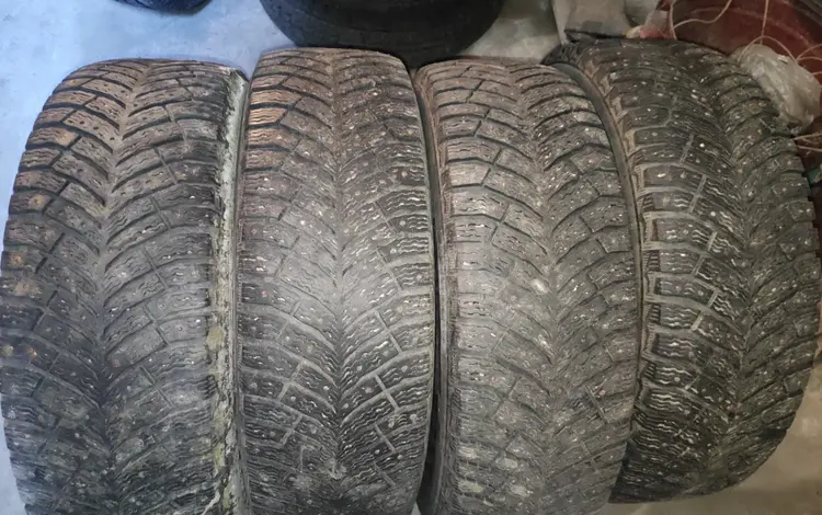 Комплект шин Michelin 225/65 R17 за 140 000 тг. в Усть-Каменогорск