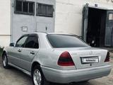 Mercedes-Benz C 180 1995 годаүшін1 550 000 тг. в Павлодар – фото 2