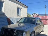 Mercedes-Benz E 220 1993 года за 1 200 000 тг. в Тараз