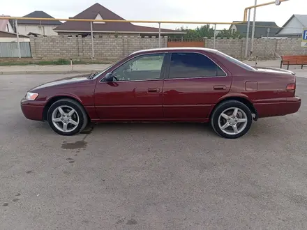 Toyota Camry 1999 года за 3 000 000 тг. в Алматы – фото 10