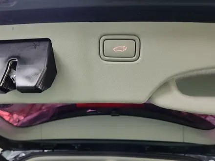 Kia Carnival 2015 года за 10 500 000 тг. в Алматы – фото 10