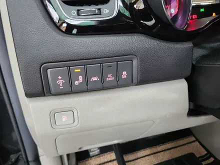 Kia Carnival 2015 года за 10 500 000 тг. в Алматы – фото 13