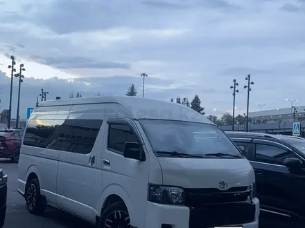 Toyota Hiace 2014 года за 14 000 000 тг. в Алматы