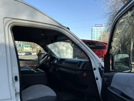 Toyota Hiace 2014 года за 14 000 000 тг. в Алматы – фото 6