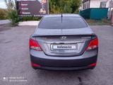 Hyundai Solaris 2015 года за 5 100 000 тг. в Уральск – фото 4