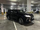 Lexus LX 570 2016 года за 38 500 000 тг. в Астана – фото 2