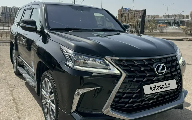 Lexus LX 570 2016 года за 41 000 000 тг. в Астана