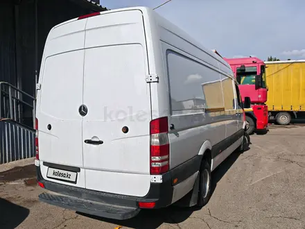 Mercedes-Benz Sprinter 2010 года за 15 500 000 тг. в Алматы – фото 3