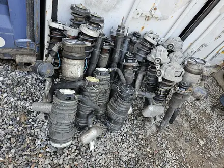 Амортизаторы и пружины на Volkswagen Touareg за 811 тг. в Шымкент – фото 5