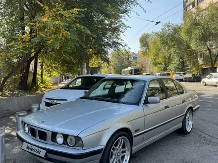 BMW 520 1994 года за 4 250 000 тг. в Алматы