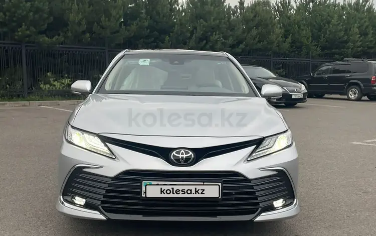 Toyota Camry 2022 года за 22 000 000 тг. в Алматы