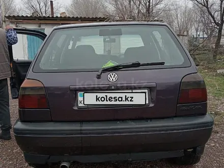 Volkswagen Golf 1993 года за 1 400 000 тг. в Конаев (Капшагай) – фото 6