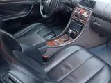 Mercedes-Benz CLK 230 1999 года за 2 700 000 тг. в Алматы – фото 3