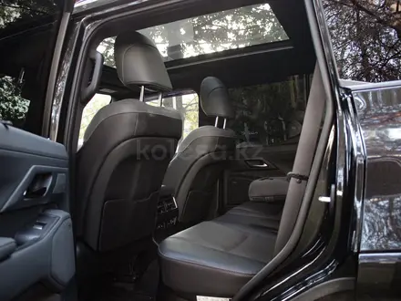 Lexus GX 550 2024 года за 55 500 000 тг. в Алматы – фото 24
