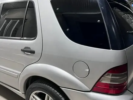 Mercedes-Benz ML 430 2001 года за 4 000 000 тг. в Астана – фото 9