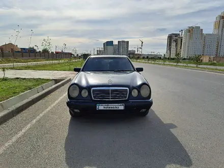 Mercedes-Benz E 230 1995 года за 2 200 000 тг. в Шымкент – фото 3