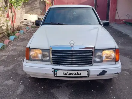 Mercedes-Benz E 220 1987 года за 1 100 000 тг. в Алматы – фото 14