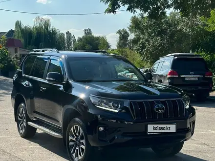 Toyota Land Cruiser Prado 2022 года за 36 000 000 тг. в Алматы – фото 2