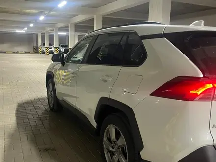 Toyota RAV4 2020 года за 15 000 000 тг. в Актау – фото 8