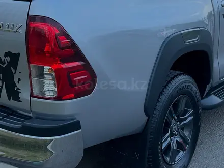 Заднее крыло Hilux за 350 000 тг. в Актау – фото 2