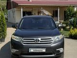 Toyota Highlander 2013 года за 12 000 000 тг. в Алматы – фото 2