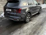 Kia Sorento 2023 годаfor18 100 000 тг. в Алматы – фото 2