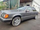 Mercedes-Benz E 260 1992 годаүшін2 300 000 тг. в Алматы – фото 3