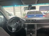 Volkswagen Passat 2011 года за 6 500 000 тг. в Актобе – фото 4
