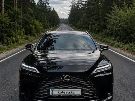 Lexus RX 350 2023 года за 35 500 000 тг. в Актобе