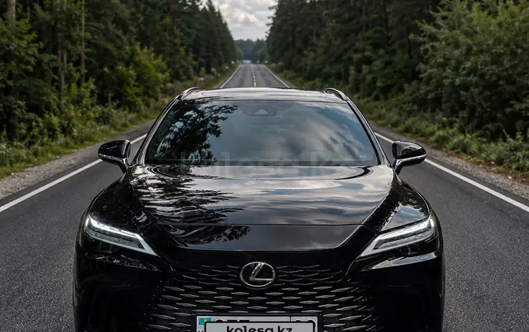 Lexus RX 350 2023 года за 35 500 000 тг. в Актобе