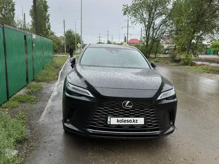 Lexus RX 350 2023 года за 35 500 000 тг. в Актобе – фото 3