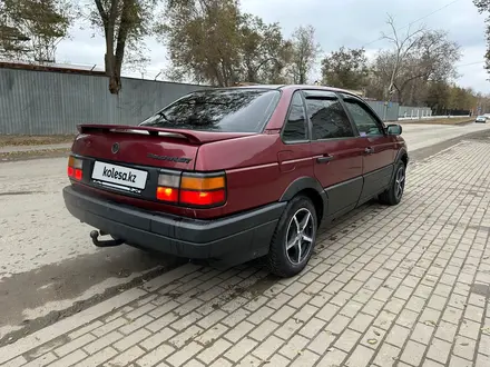 Volkswagen Passat 1993 года за 1 500 000 тг. в Актобе – фото 3