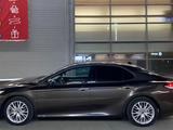 Toyota Camry 2019 года за 13 700 000 тг. в Актау – фото 5