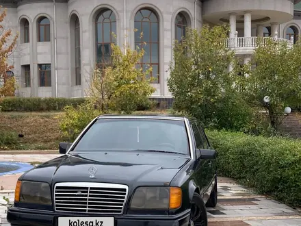 Mercedes-Benz E 280 1992 года за 1 850 000 тг. в Алматы – фото 3