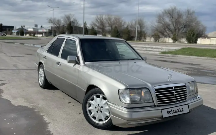 Mercedes-Benz E 220 1995 годаүшін1 600 000 тг. в Тараз