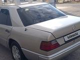 Mercedes-Benz E 230 1986 года за 1 650 000 тг. в Кентау – фото 5