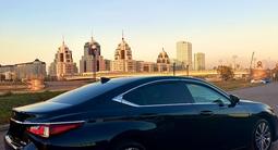 Lexus ES 250 2021 года за 23 900 000 тг. в Астана – фото 3